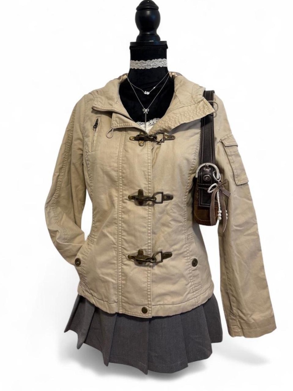 2000s Old Navy beige hooded utility jacket